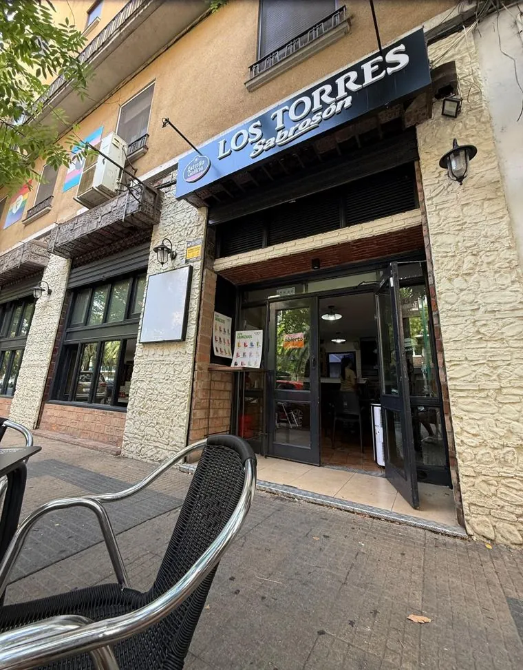 Fachada de Los Torres Sabrosón